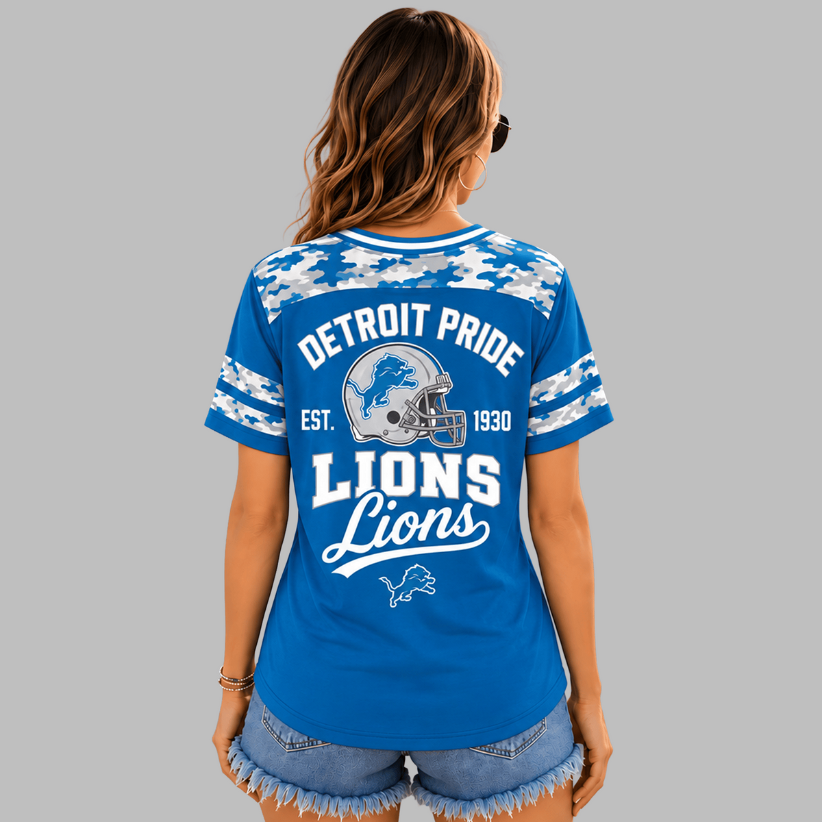 DET Premium NFL All-American Camo V-neck